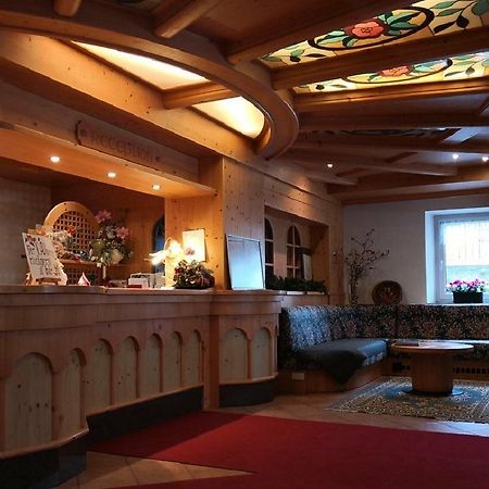 Alpenrose Hotel Сан Мартино ди Кастроза Екстериор снимка